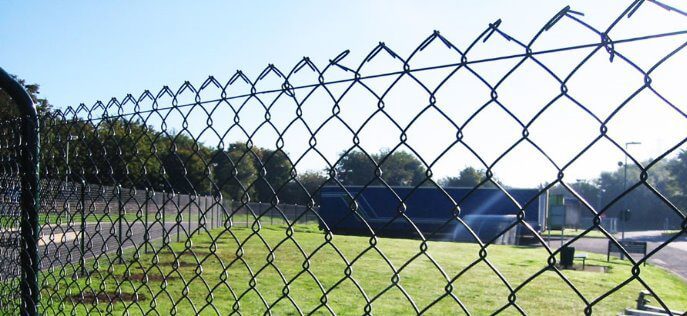 Забор из сетки рабицы с тросом